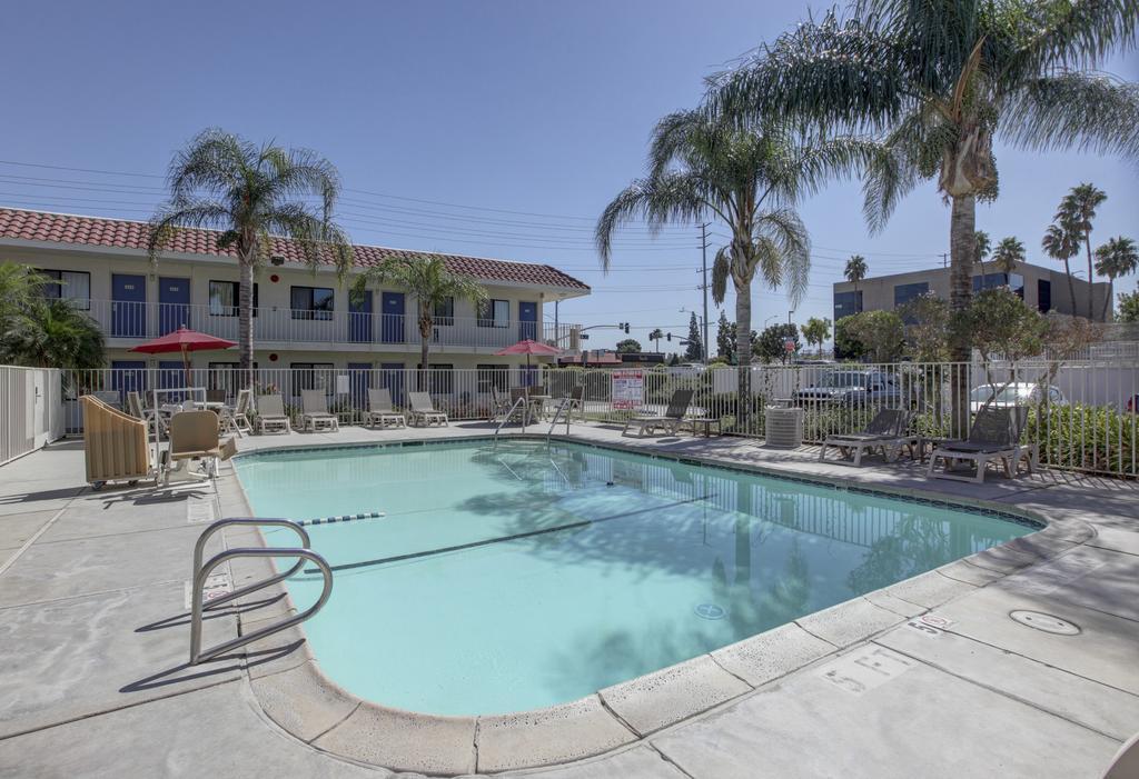 Motel 6-Corona, Ca Extérieur photo
