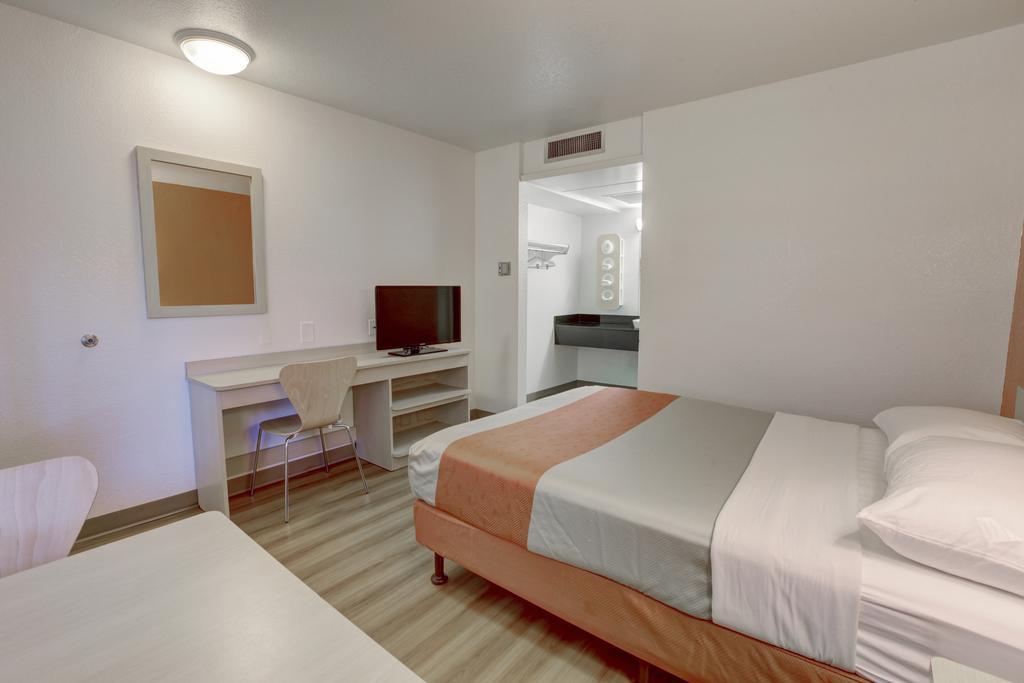 Motel 6-Corona, Ca Extérieur photo