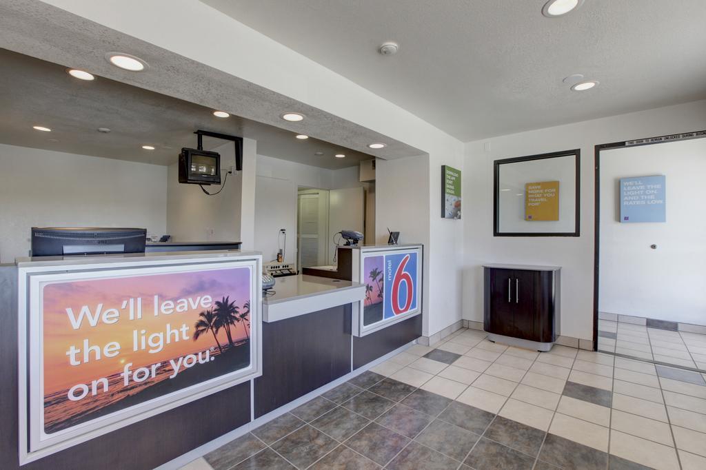 Motel 6-Corona, Ca Extérieur photo
